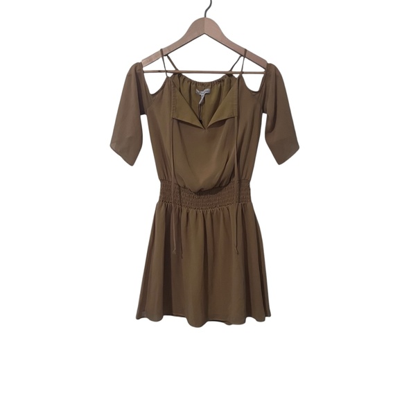 NWOT BCBGeneration Women's Gold Short Sleeve Dress Size XS - Picture 1 of 3